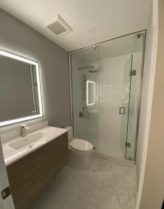 Semi Bathroom Shine